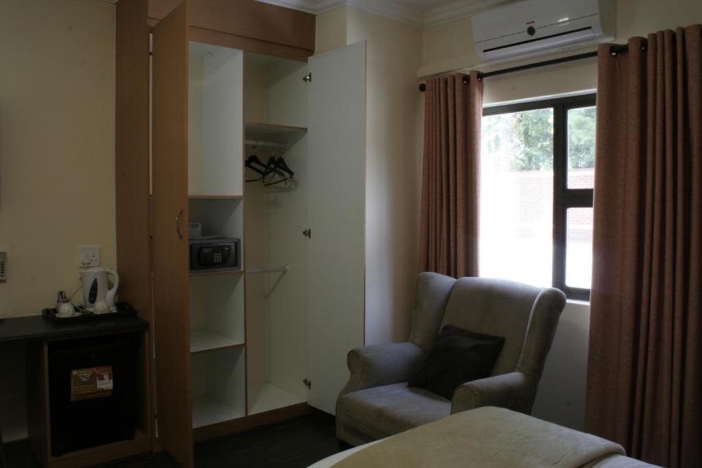 Europrime Boutique Hotel Boksburg Eksteriør billede